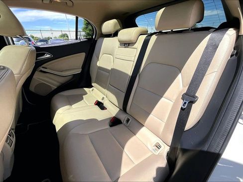 Used 2016 Mercedes-Benz GLA 250 image 32
