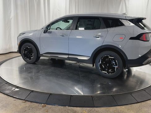 New 2026 Kia Sportage EX image 6