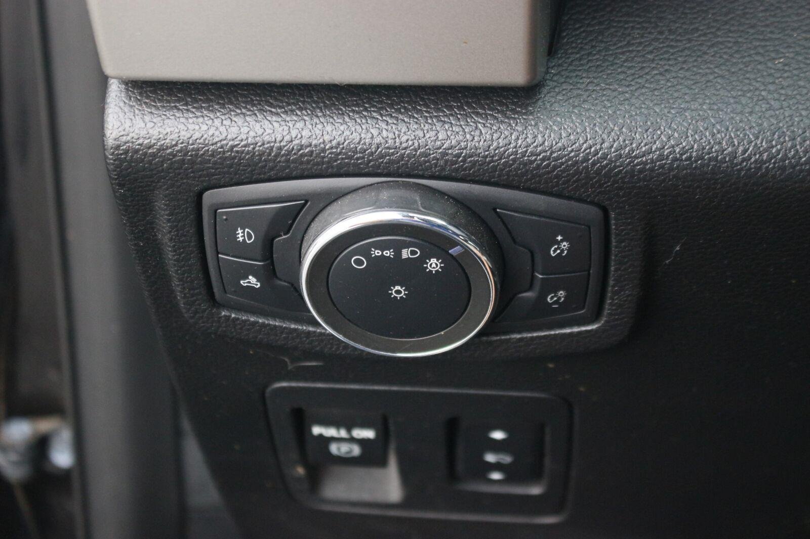 Used 2020 Ford F150 Lariat AWD/4WD image 33
