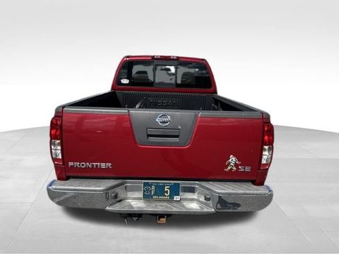 Used 2010 Nissan Frontier SE w/ SE Value Truck Pkg RWD image 7