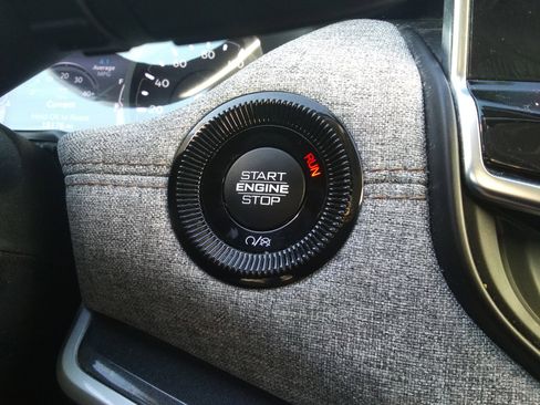 Used 2022 Jeep Compass Latitude image 16