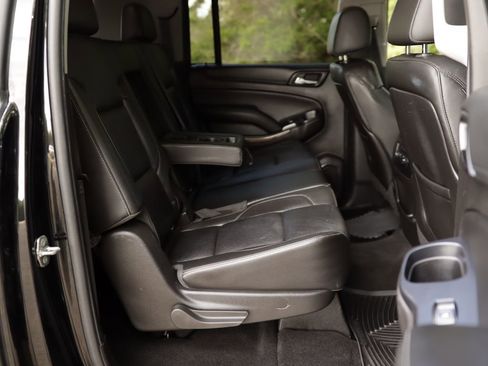 Used 2015 Chevrolet Suburban LT AWD/4WD image 35