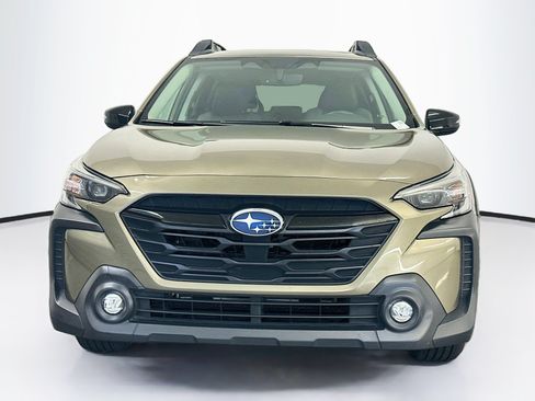 Used 2025 Subaru Outback Onyx Edition AWD/4WD image 2