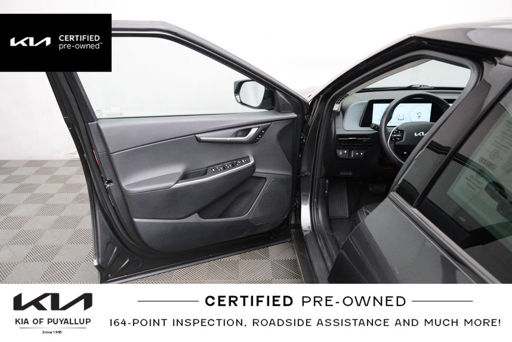 Certified 2024 Kia EV6 Light AWD/4WD image 10