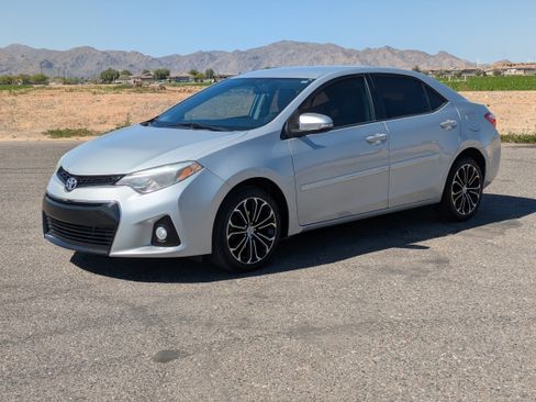 Used 2016 Toyota Corolla S image 7