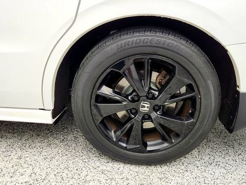 Used 2023 Honda Odyssey Sport image 9