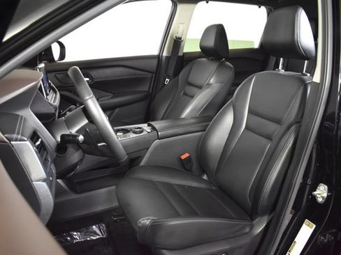 Certified 2023 Nissan Rogue SV w/ SV Premium B Package AWD/4WD image 9