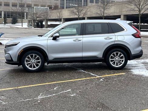 Certified 2023 Honda CR-V EX image 4