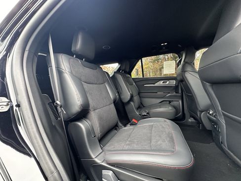 New 2026 Ford Explorer ST image 30