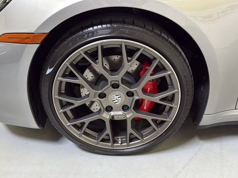 Used 2021 Porsche 911 Carrera 4S AWD/4WD image 25