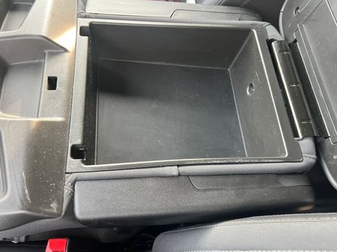 Used 2022 Chevrolet Silverado 1500 LT image 19