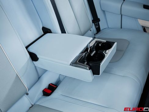 Used 2023 Rolls-Royce Cullinan AWD/4WD image 45