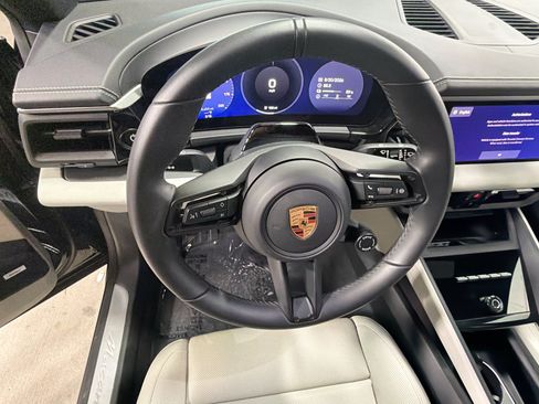 Certified 2026 Porsche Macan Electric RWD image 40
