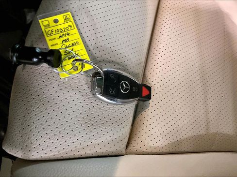 Used 2016 Mercedes-Benz GLC 300 4MATIC image 15
