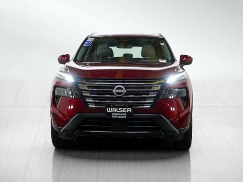 Used 2025 Nissan Rogue SV w/ SV Premium Package AWD/4WD image 8