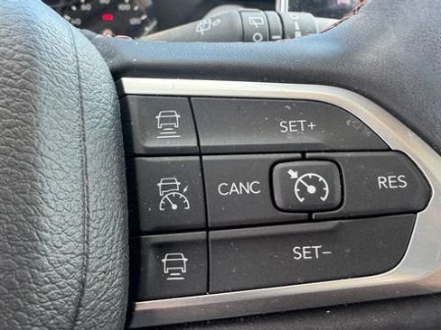 Used 2022 Jeep Compass Limited AWD/4WD image 11