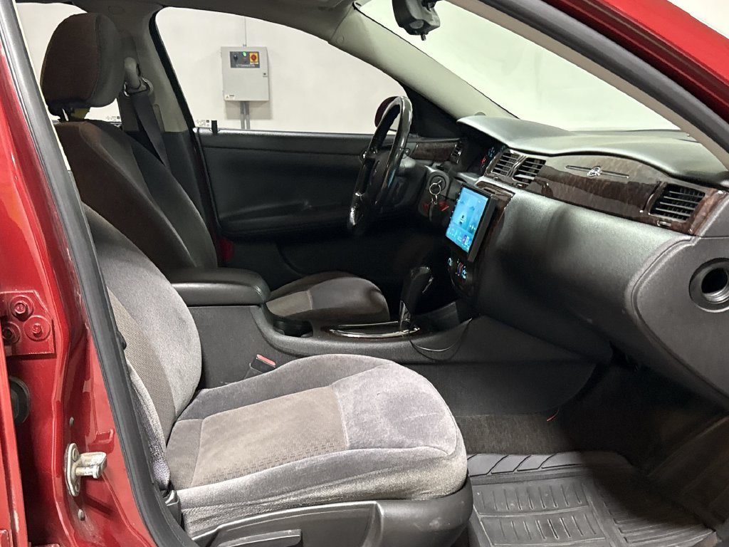 Used 2013 Chevrolet Impala LT w/ LT Sunroof Package FWD image 21