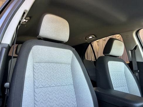 Used 2022 Chevrolet Equinox LT FWD image 18