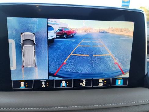 Used 2021 Chevrolet Tahoe Premier w/ Premium Package image 34