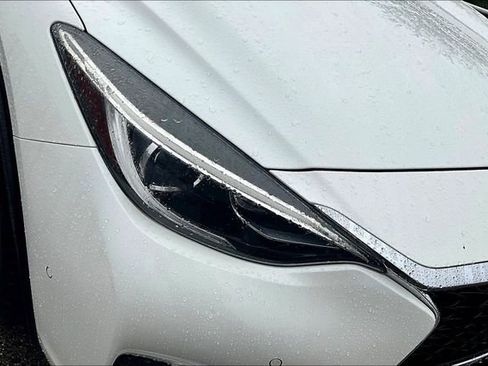 Used 2019 INFINITI QX30 Sport w/ Cargo Package image 29