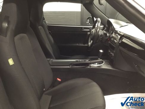 Used 2006 MAZDA MX-5 Miata Touring image 37