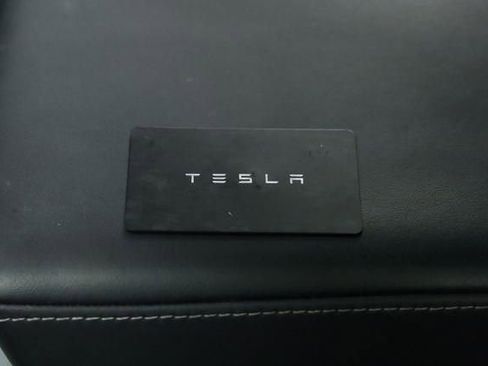 Used 2023 Tesla Model Y Long Range AWD/4WD image 39