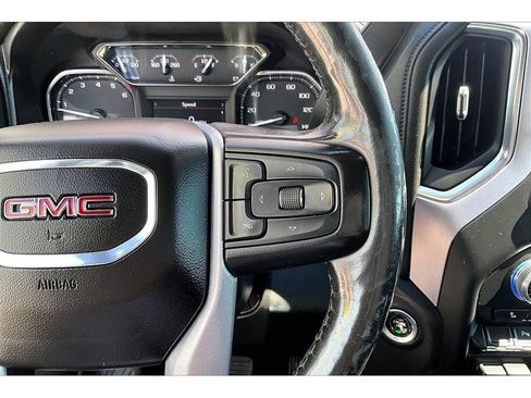Used 2019 GMC Sierra 1500 SLT w/ Driver Alert Package I AWD/4WD image 22