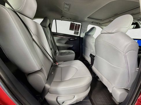 New 2026 Toyota Highlander Limited AWD/4WD image 27