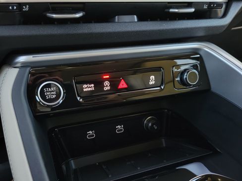Certified 2025 Audi Q5 Premium w/ Premium Plus AWD/4WD image 27