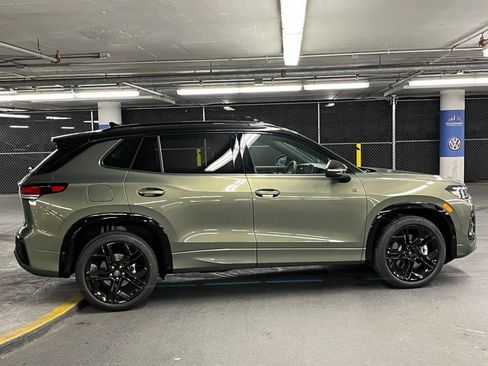 New 2026 Volkswagen Tiguan SE R-Line image 38