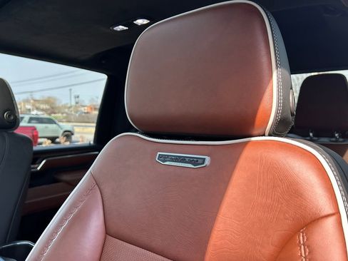 Certified 2025 GMC Sierra 2500 Denali Ultimate image 18