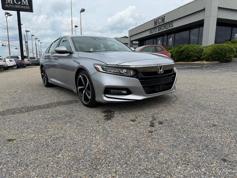 Used 2020 Honda Accord Sport image 14