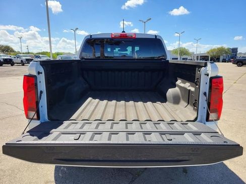 Used 2025 Chevrolet Colorado W/T w/ WT Convenience Package II image 21