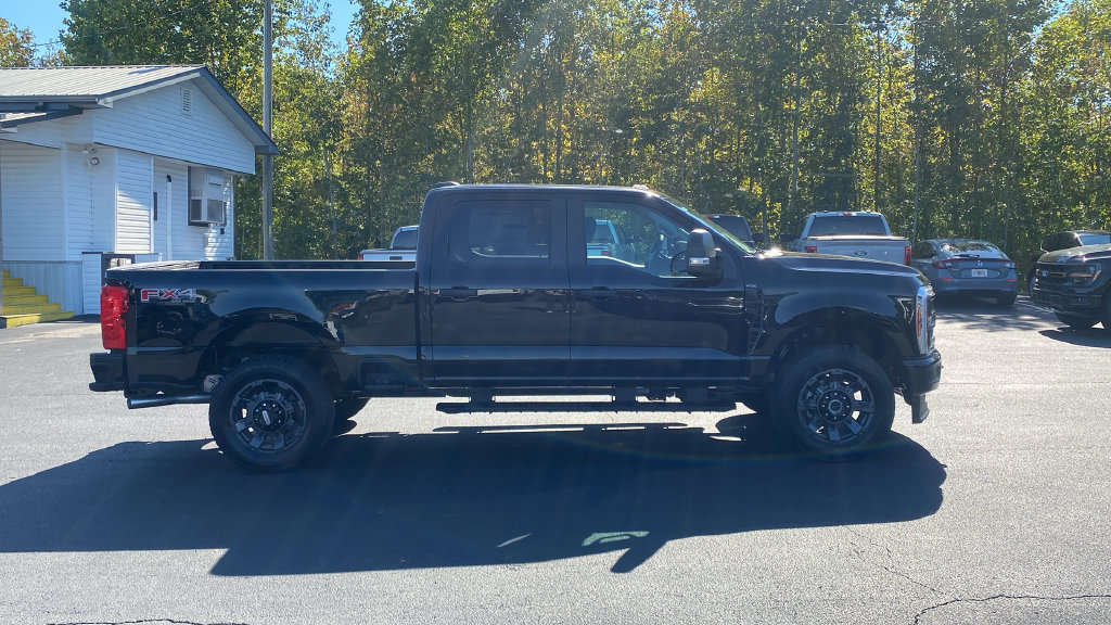New 2027 Ford F250 XL w/ STX Appearance Package AWD/4WD image 4