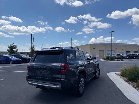 Used 2025 Toyota 4Runner Limited AWD/4WD image 7