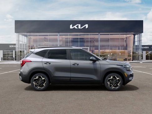 New 2026 Kia Seltos S FWD image 7