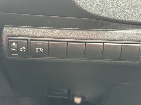 Used 2024 Toyota Corolla SE image 25