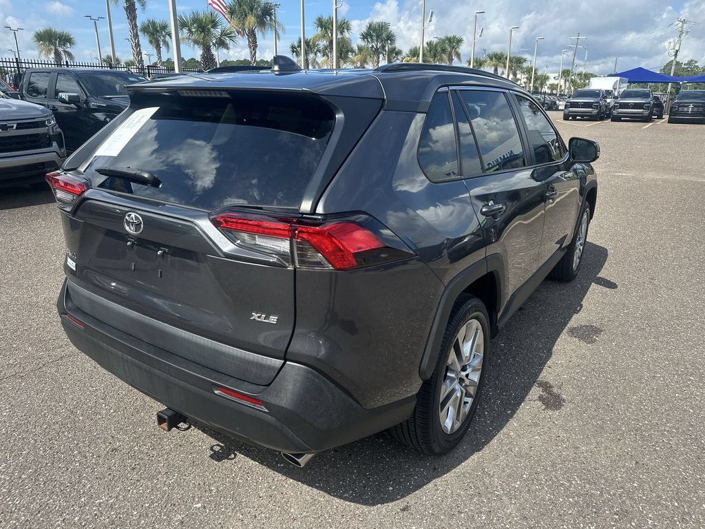 Used 2023 Toyota RAV4 XLE Premium FWD image 16