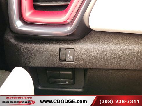 Used 2026 GMC Canyon AT4X AWD/4WD image 31