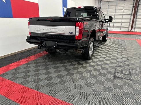 Used 2019 Ford F250 Platinum w/ FX4 Off-Road Package AWD/4WD image 19