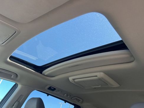 Used 2016 Honda Odyssey Touring image 5