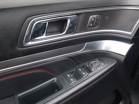 Used 2018 Ford Explorer Sport w/ Equipment Group 401A image 59