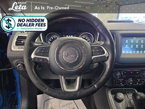 Used 2019 Jeep Compass Latitude w/ Cold Weather Group AWD/4WD image 12