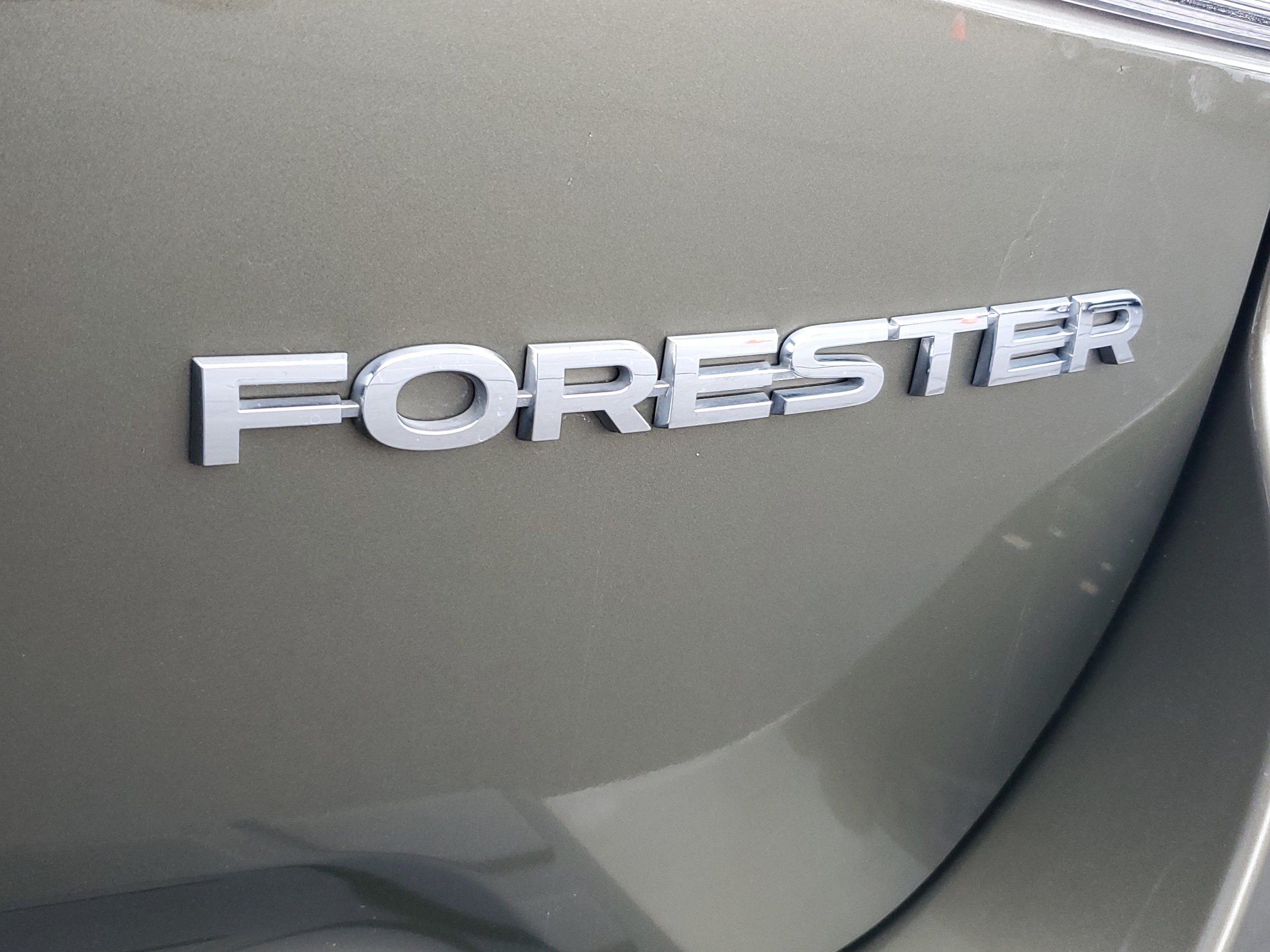 Used 2023 Subaru Forester Premium w/ Popular Package #2 AWD/4WD image 9