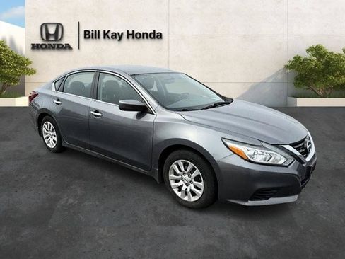 Used 2018 Nissan Altima 2.5 S w/ S Convenience Package FWD image 1