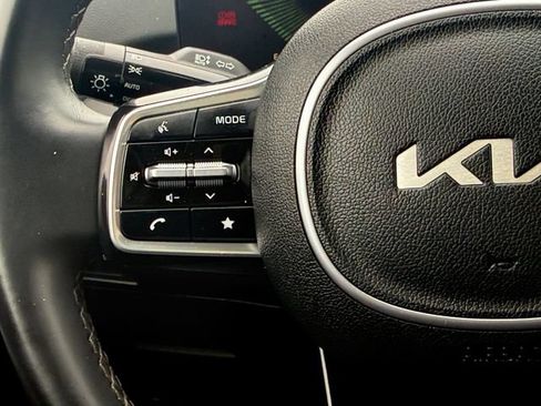 Used 2024 Kia Sorento S FWD image 10