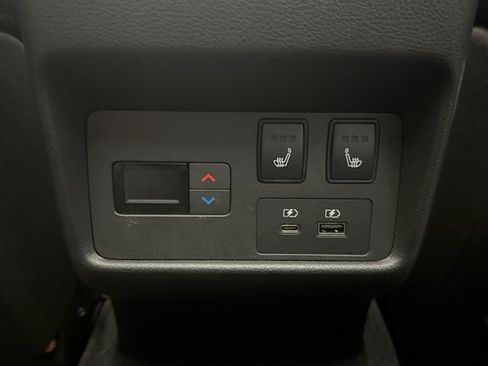 Used 2023 Nissan Rogue Platinum w/ Platinum Premium Package AWD/4WD image 20