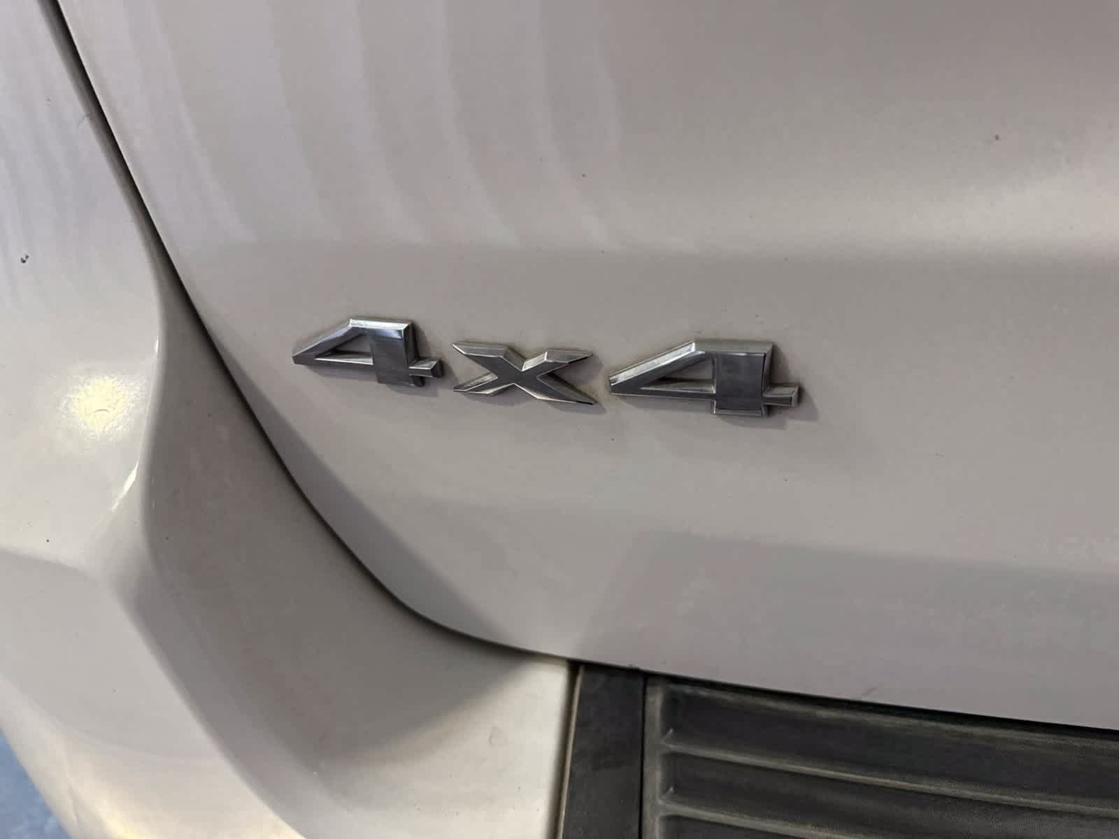 Used 2017 Jeep Grand Cherokee Laredo AWD/4WD image 13