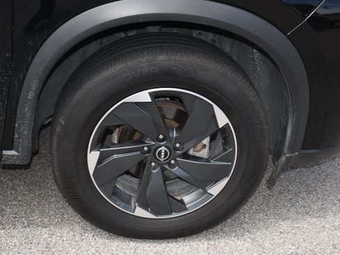 Used 2024 Nissan Rogue SV AWD/4WD image 20
