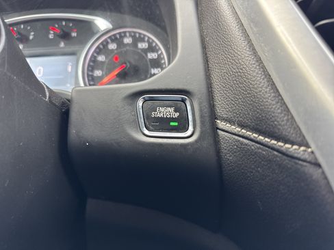 Used 2020 GMC Acadia SLE w/ Driver Convenience Package image 24